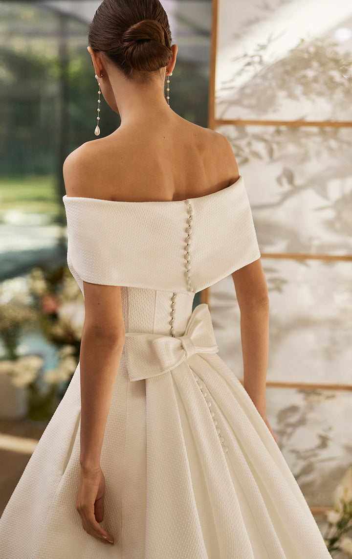 Malena lotus bridal