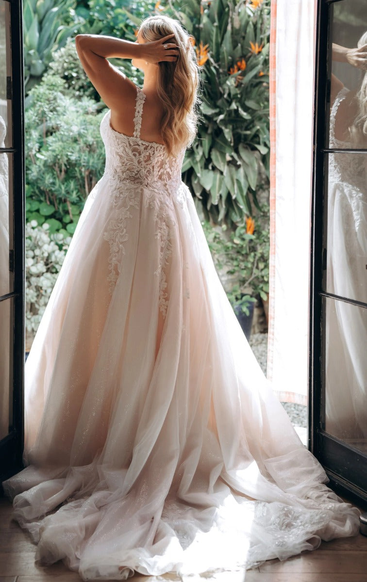 stella york wedding dresses Bridal 7670 Prom 2026 Dresses, Dresses, Plus Size for Sale in Fall River MA Modern and refined Stella York Wedding Dress Gown-