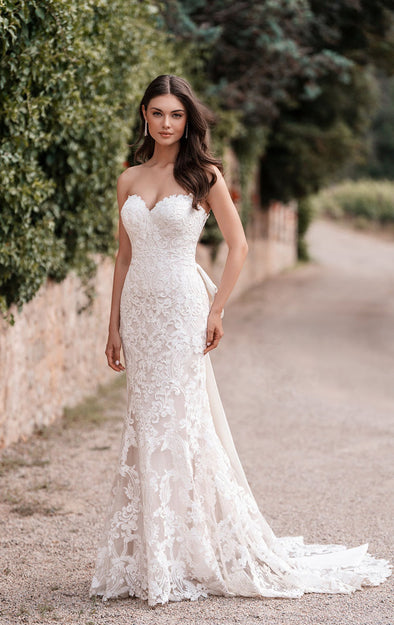 Allure Bridals ($1500 - $2800) Lotus Bridal Allure Bridals ($1500 - $2800) Lotus Bridal