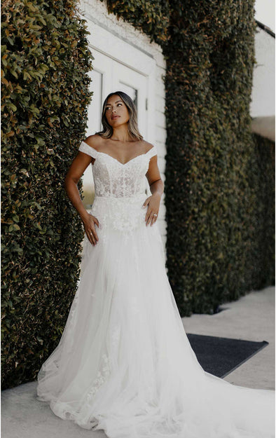 Stella York ($1400 - $1800) Lotus Bridal Stella York ($1400 - $1800) Lotus Bridal