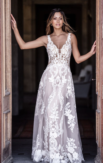 Allure Bridals A1101 Wedding Dress  Allure bridal, Fit and flare wedding  dress, Classy wedding dress