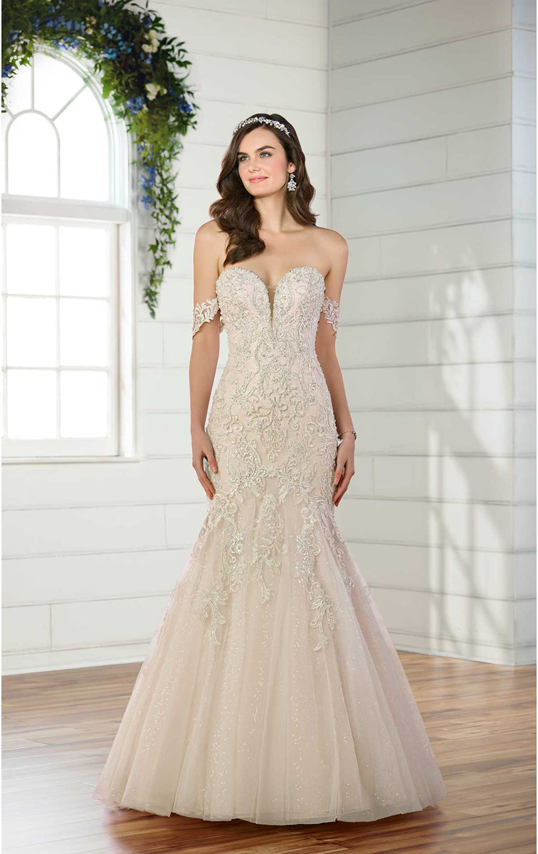 D2518 – Lotus Bridal