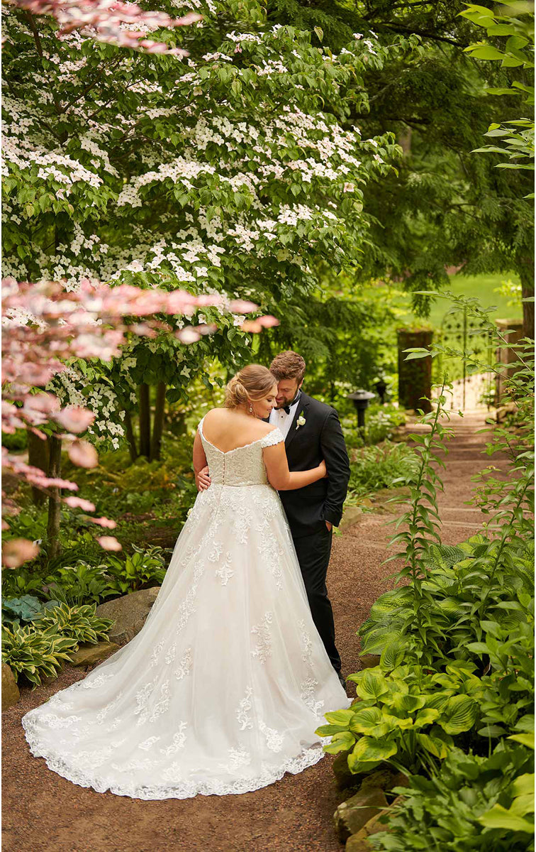 D2815 Lotus Bridal
