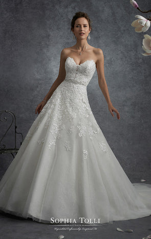 Sophia tolli prinia hotsell