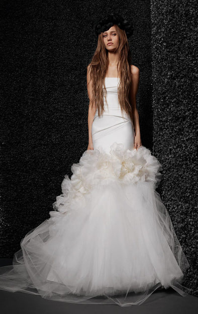 Vera Wang ($2500 - $3800) Lotus Bridal Vera Wang ($2500 - $3800) Lotus Bridal