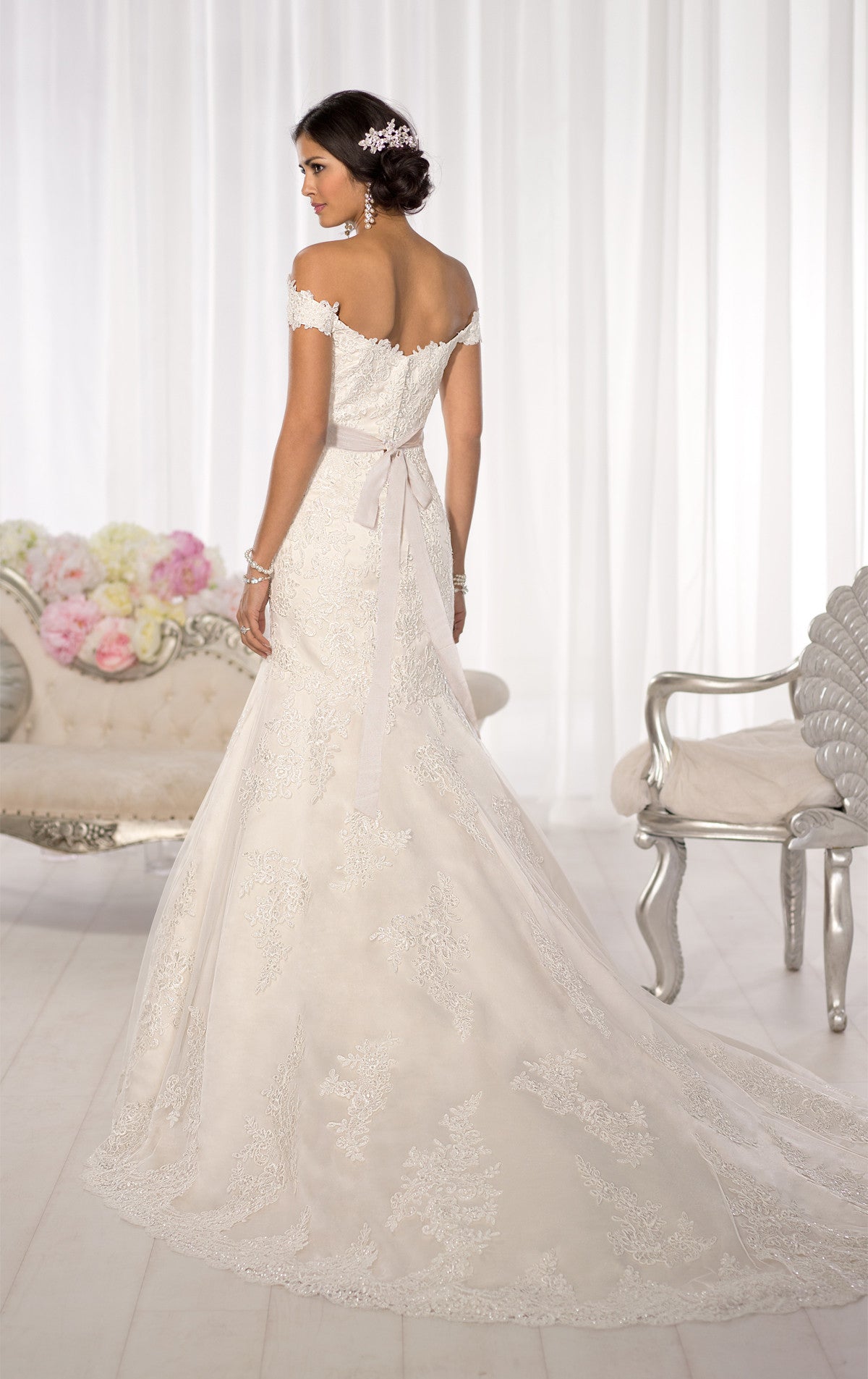 D1617 Lotus Bridal D1617 Lotus Bridal